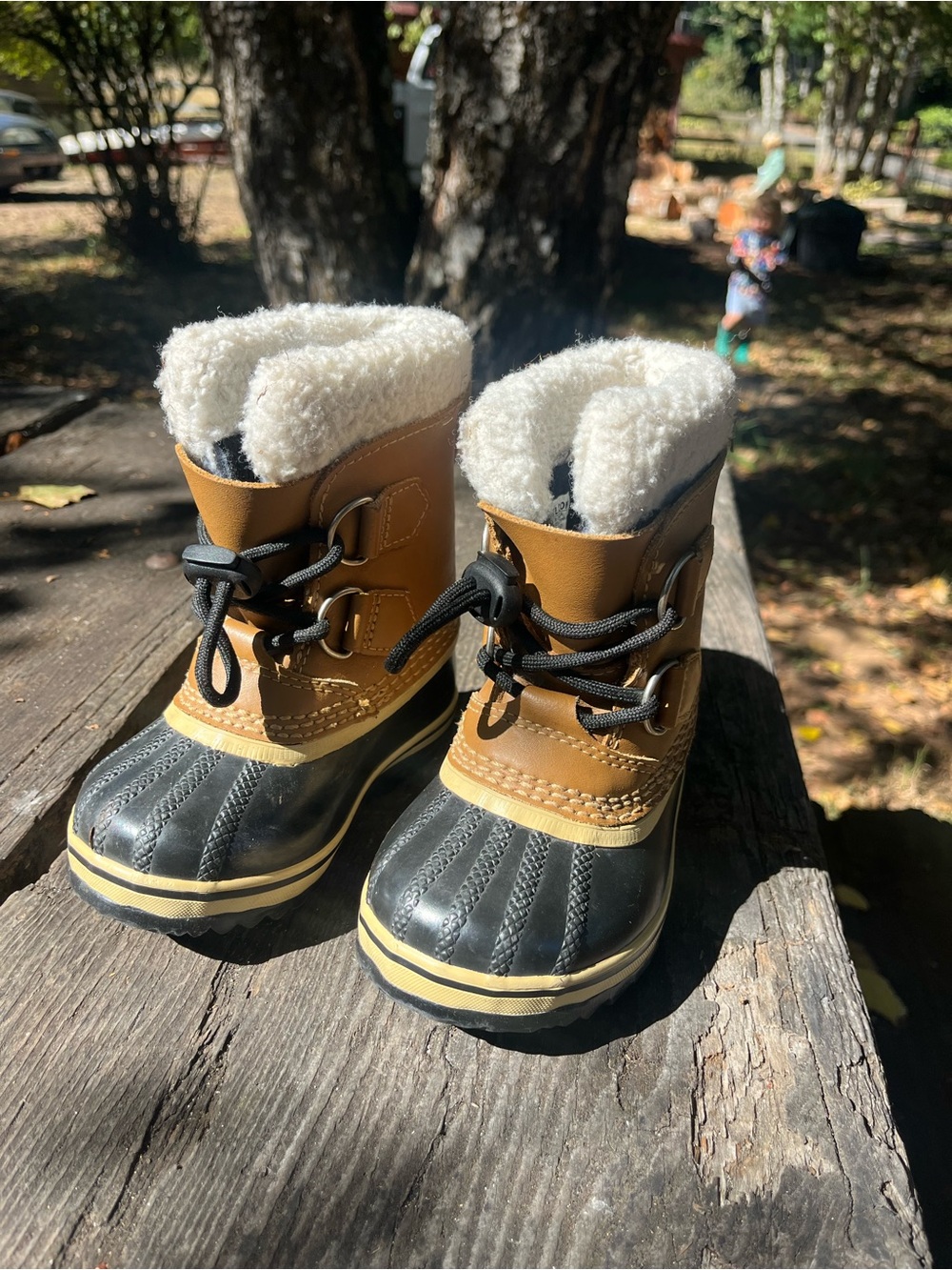 Sorel Kids Tan and Black Sherpa-Lined Rain & Snow Boots